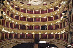 INTERNO DEL TEATRO